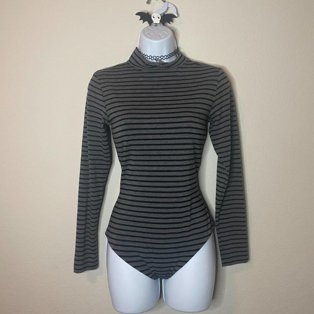 💀 SOLD 💀 goth grey and black stripe bodysuit